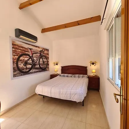 Villa Velo W/ A/c, Free Wi-fi & Pool Near Benidorm *